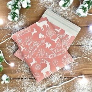 Set of 20 Winter Deer Pink 10 x 13 ‘Merry Christmas’ Self Adhesive Poly Mailers